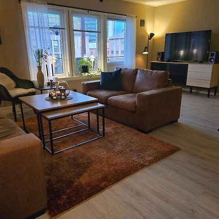 Koselig Og Moderne Leilighet, Meget Sentralt I Narvik Med Gratis Parkering! Exteriör bild