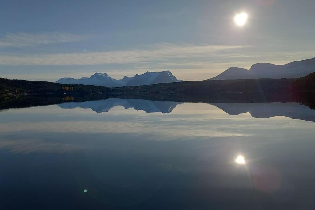 Koselig Og Moderne Leilighet, Meget Sentralt I Narvik Med Gratis Parkering! Exteriör bild