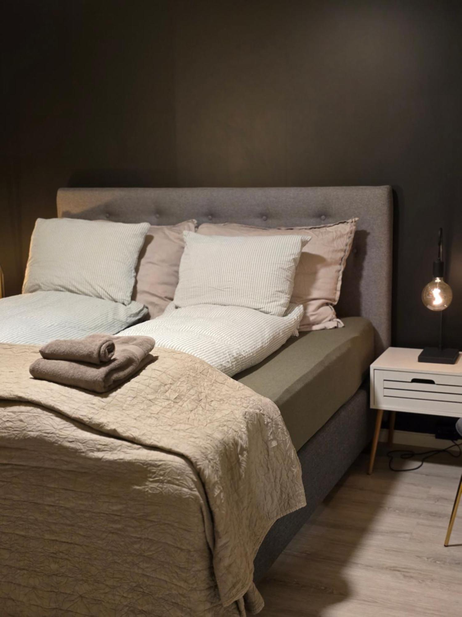 Koselig Og Moderne Leilighet, Meget Sentralt I Narvik Med Gratis Parkering! Exteriör bild